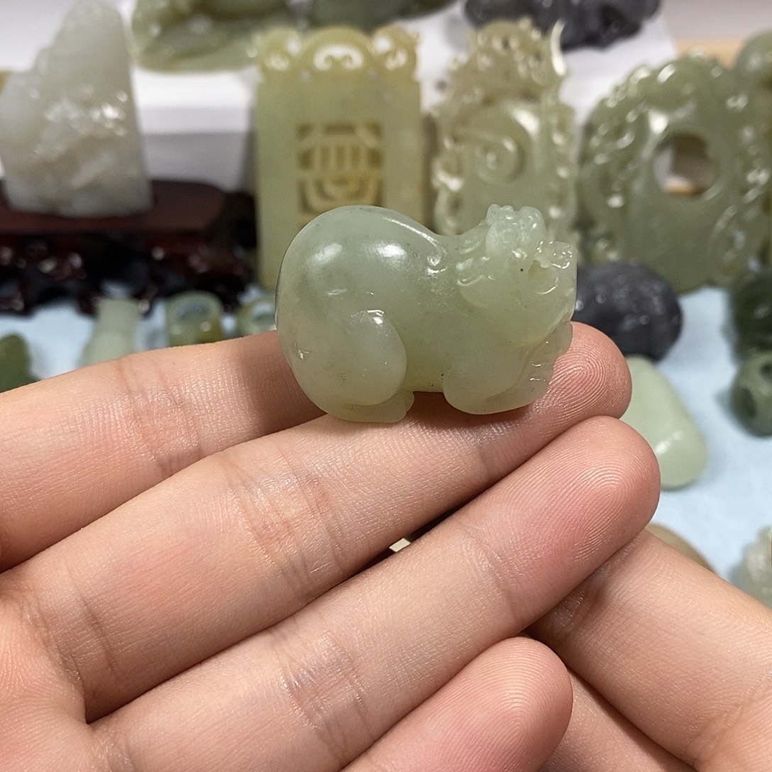 和田玉未镶嵌挂件