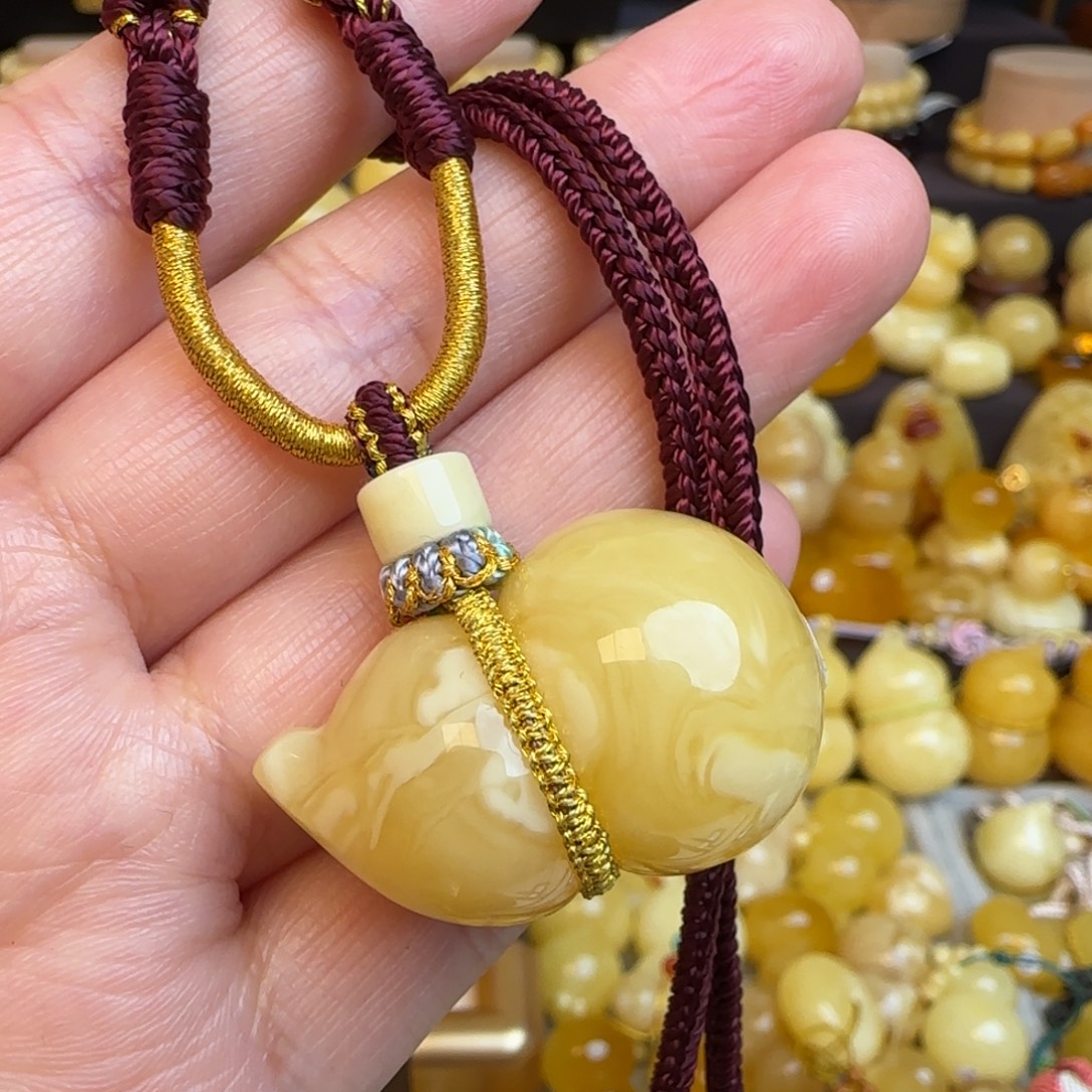 琥珀未镶嵌套链天然俄料蜜蜡葫芦吊坠