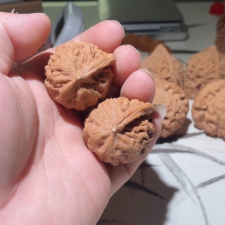 新***荣吊坠文玩核桃宫灯