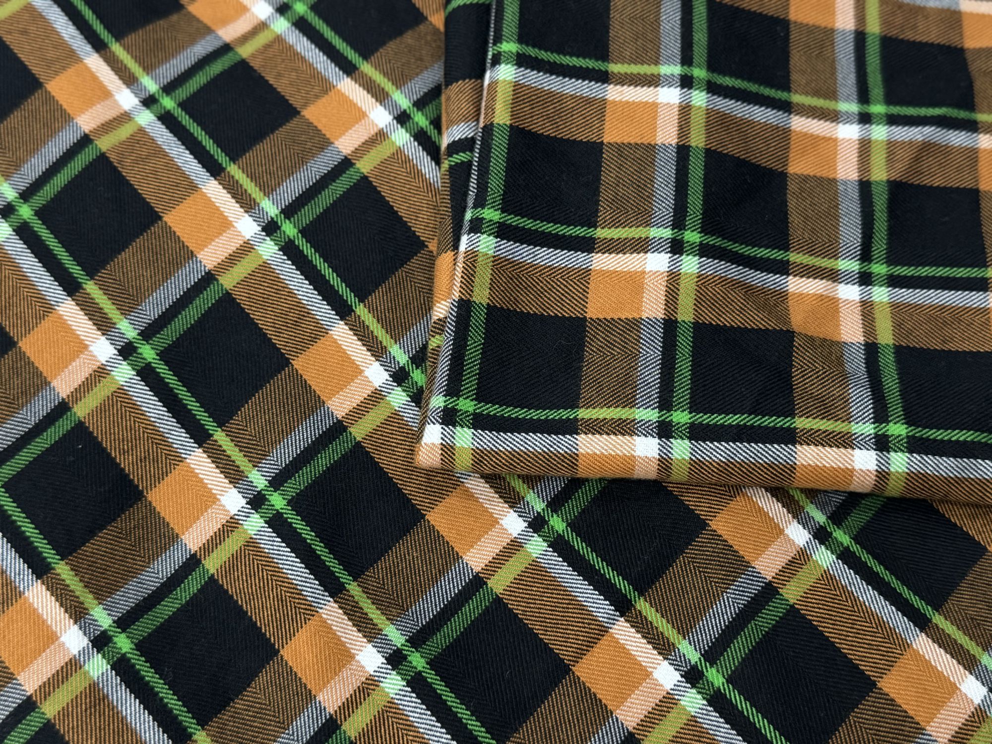 经典全棉橘黄格子磨毛面料