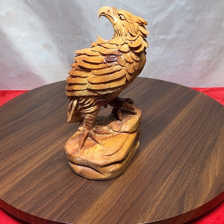 柏木（崖柏）起*崖柏材质手工雕刻老鹰