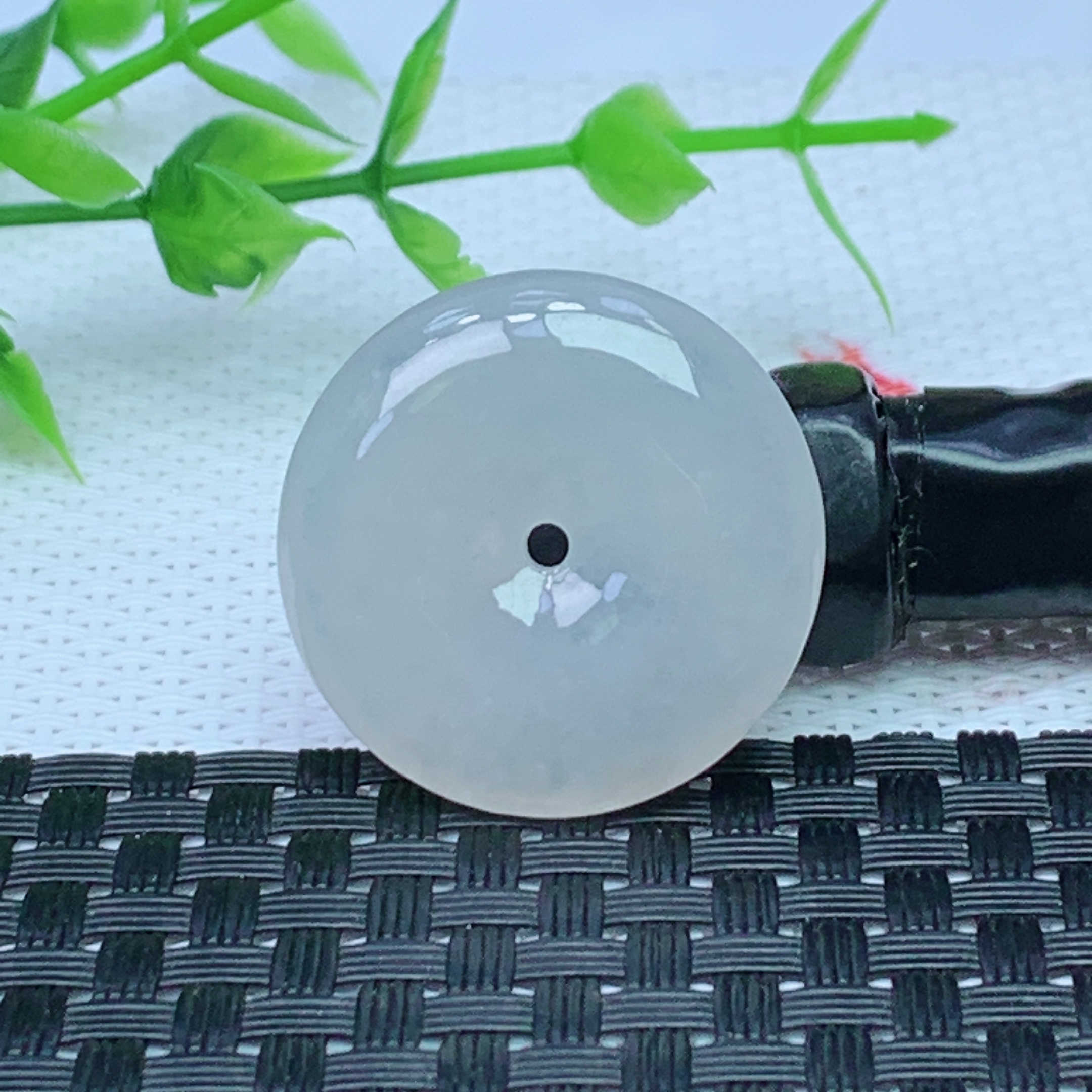 缅甸天然A货翡翠 水润平安扣吊坠 尺寸；26.9*5.8mm