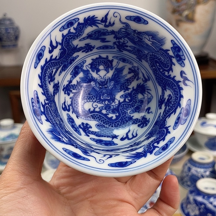 景德镇陶瓷手龙杯