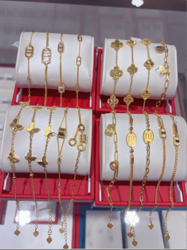  水贝黄金5G足金999时尚百搭金手链可调节气质简约