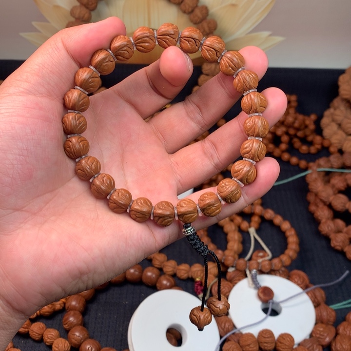 手串桃核默*…小龙纹牛掰1.2