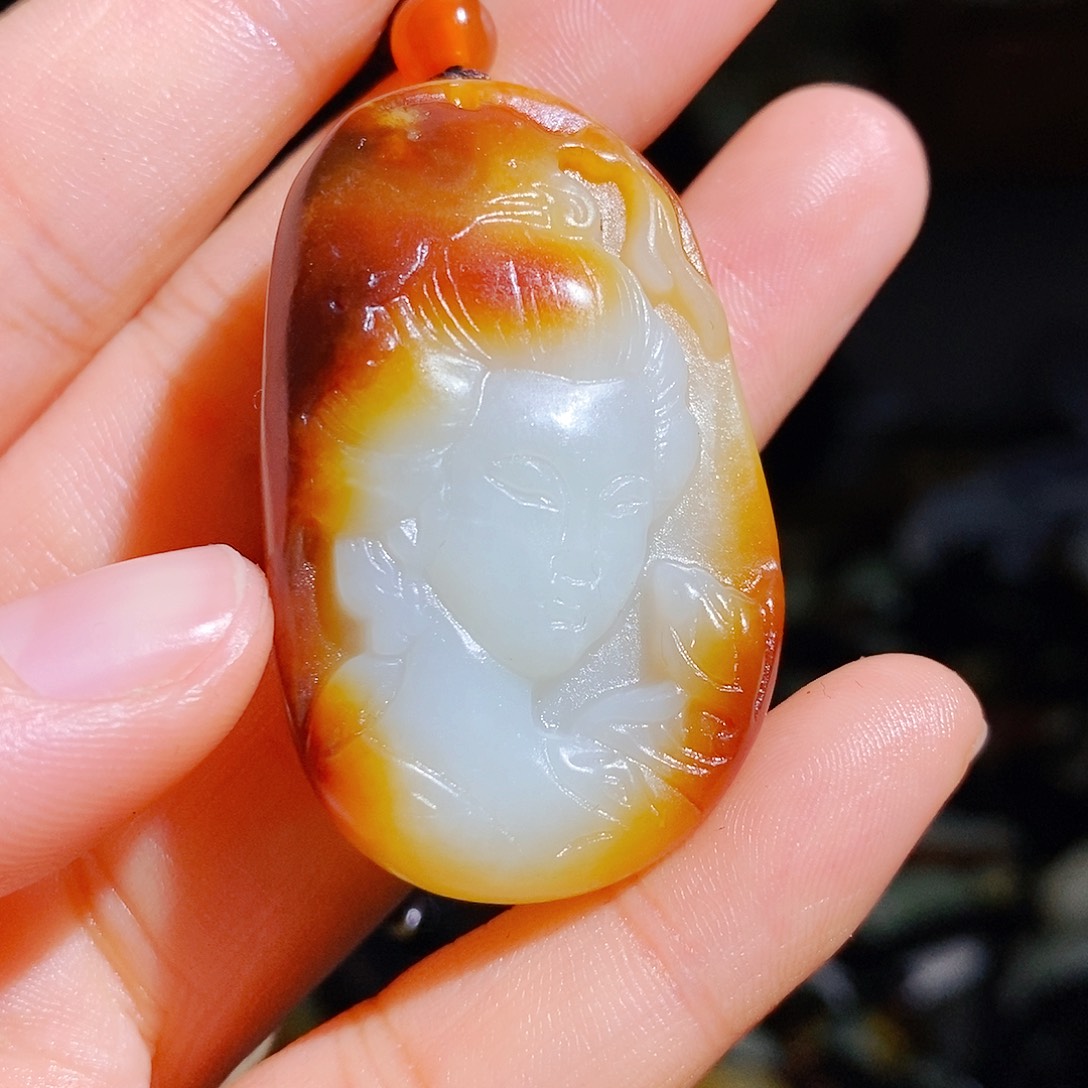 和田玉颈饰未镶嵌