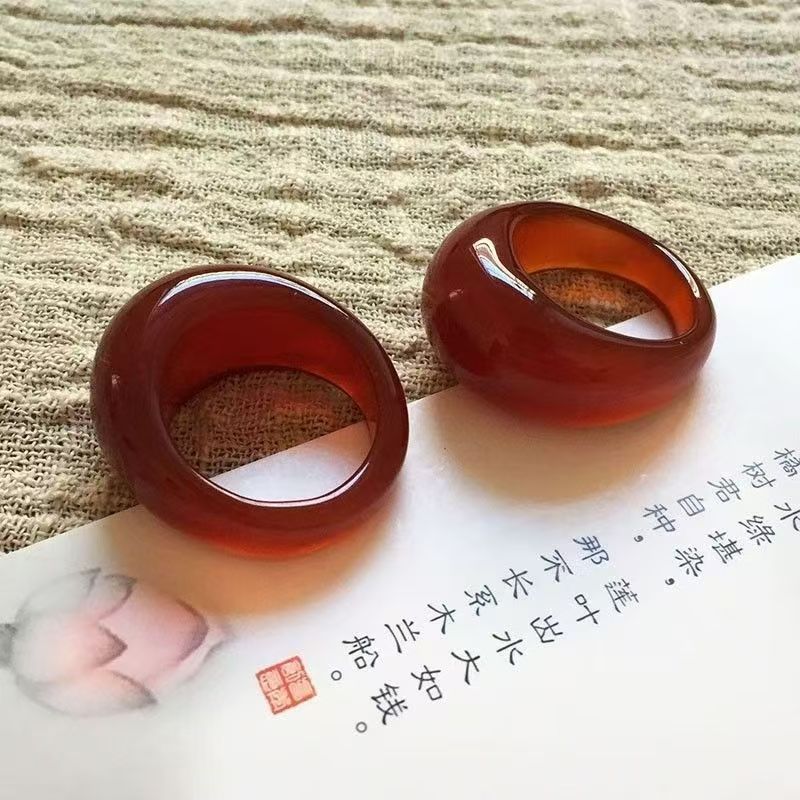 瑕疵玛瑙戒指3枚起拍