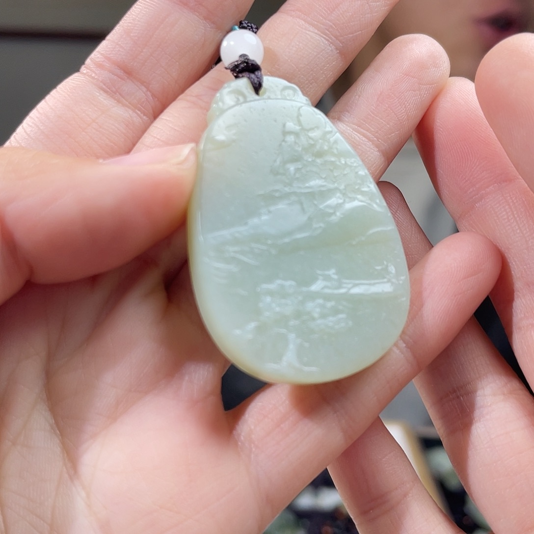 和田玉未镶嵌颈饰