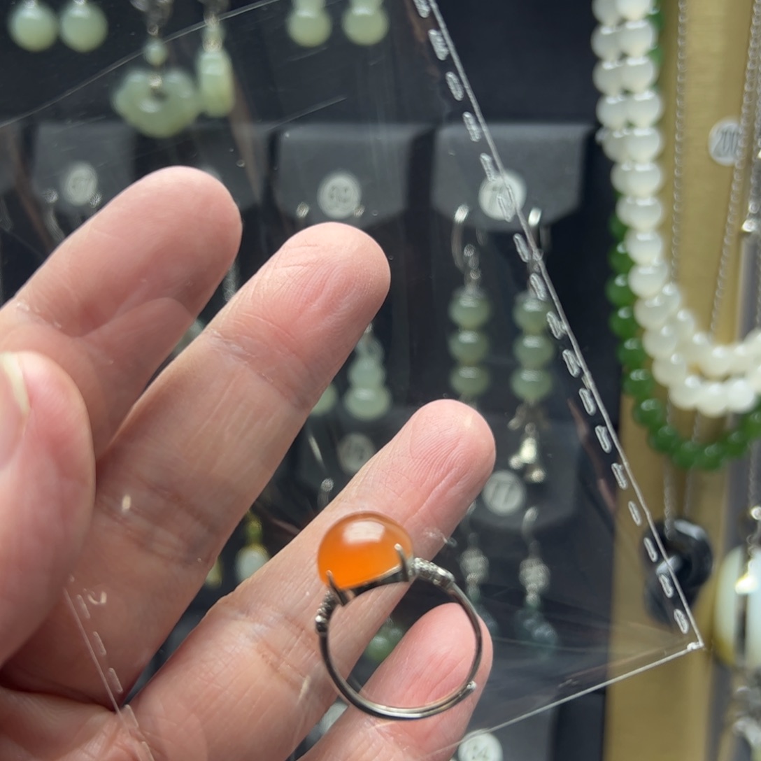 ****娘南红玛瑙银S925镶嵌耳饰