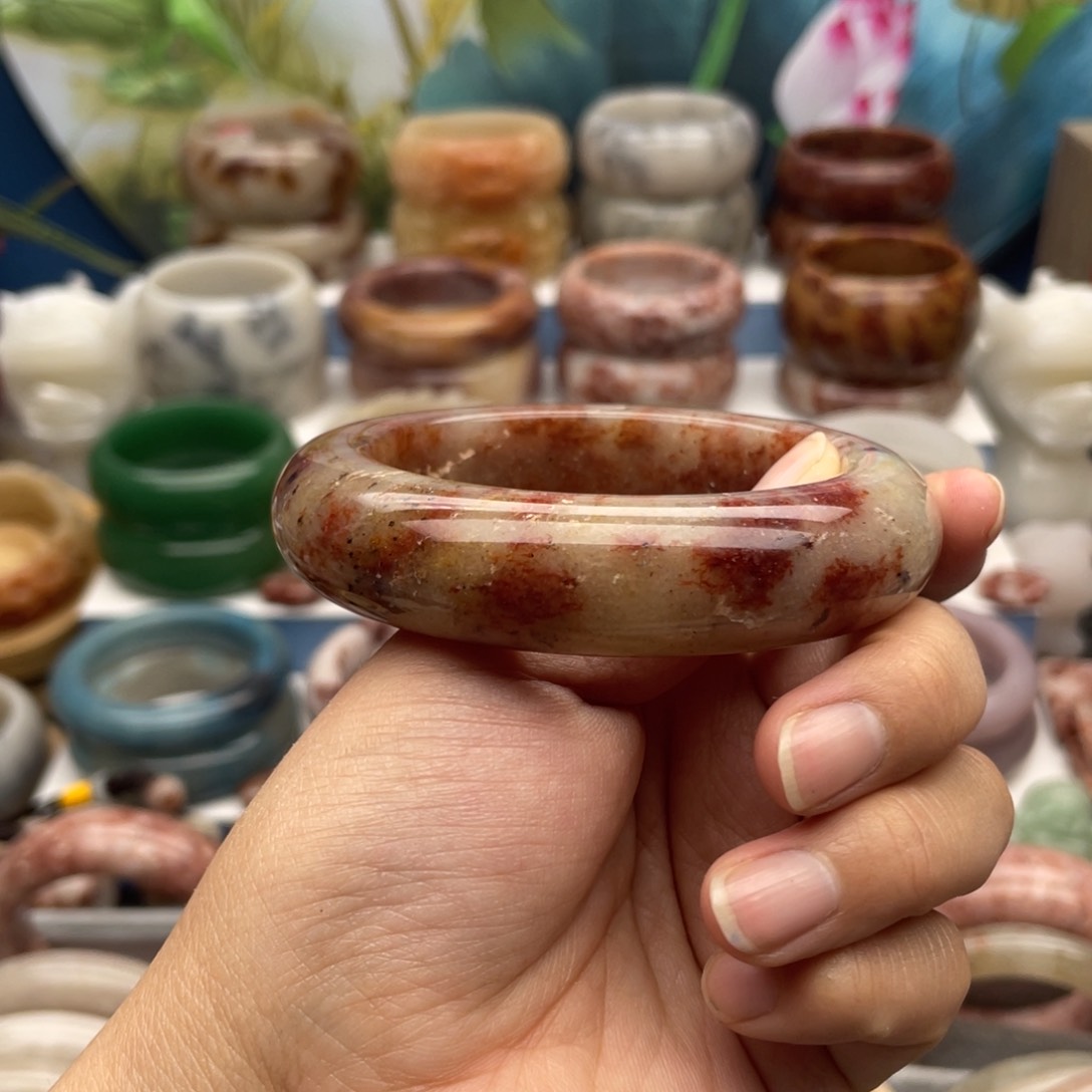 石英质玉手镯未镶嵌s****g