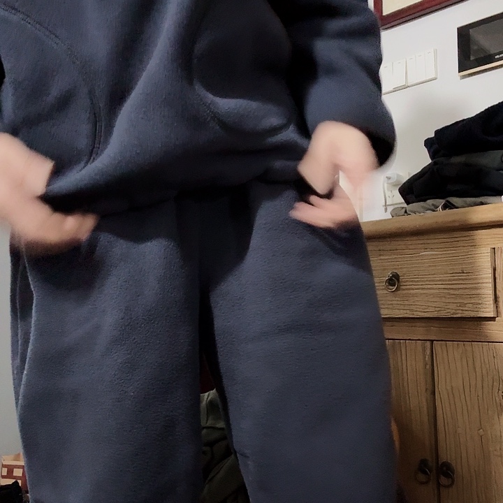 文***文上衣裤子各350特价不包邮