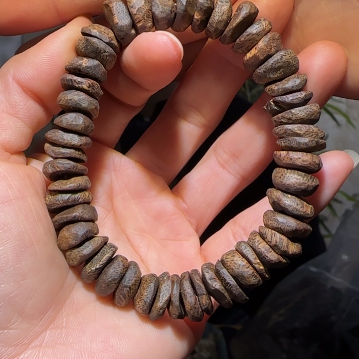 沉香手串海南老白棋沉水树丁手串18.4克