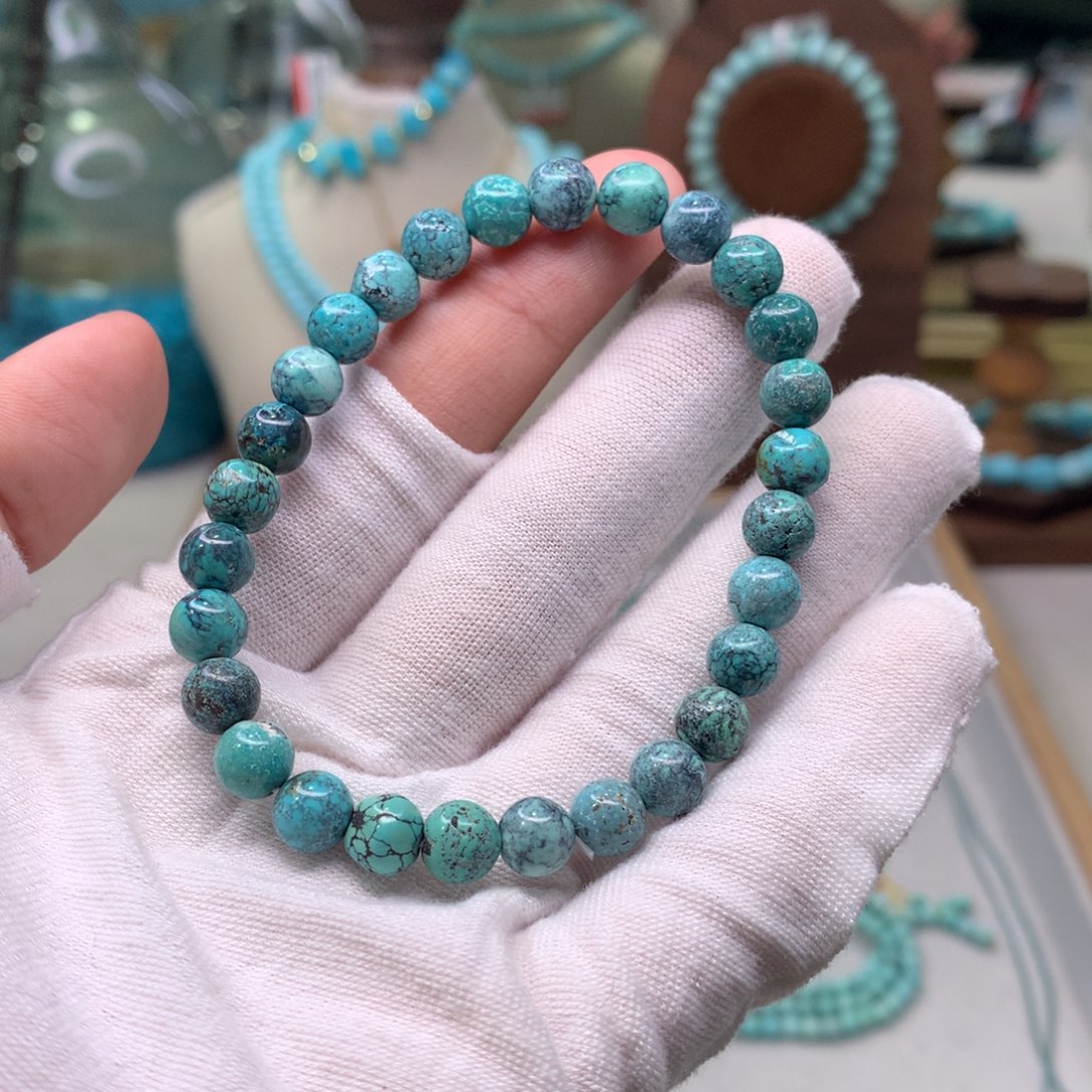 绿松石配饰未镶嵌