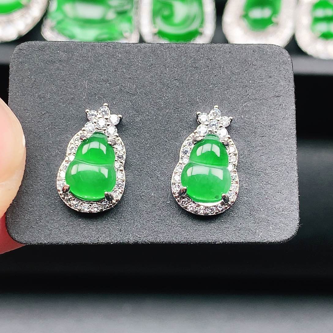 翡翠颈饰未镶嵌天然