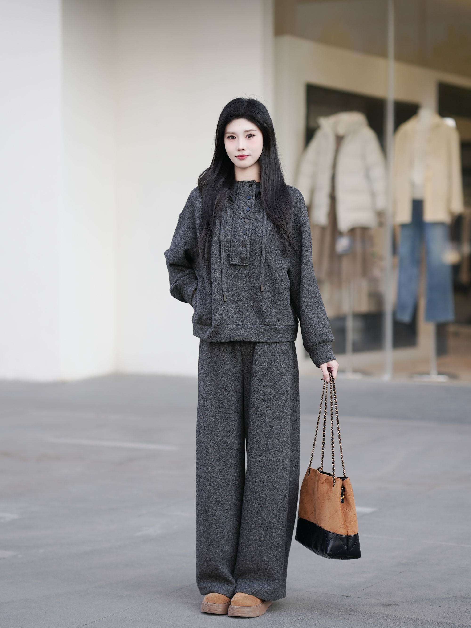 【佳欣】加绒加厚冬季新款气质减龄遮肉显瘦宽松大码女装两件套