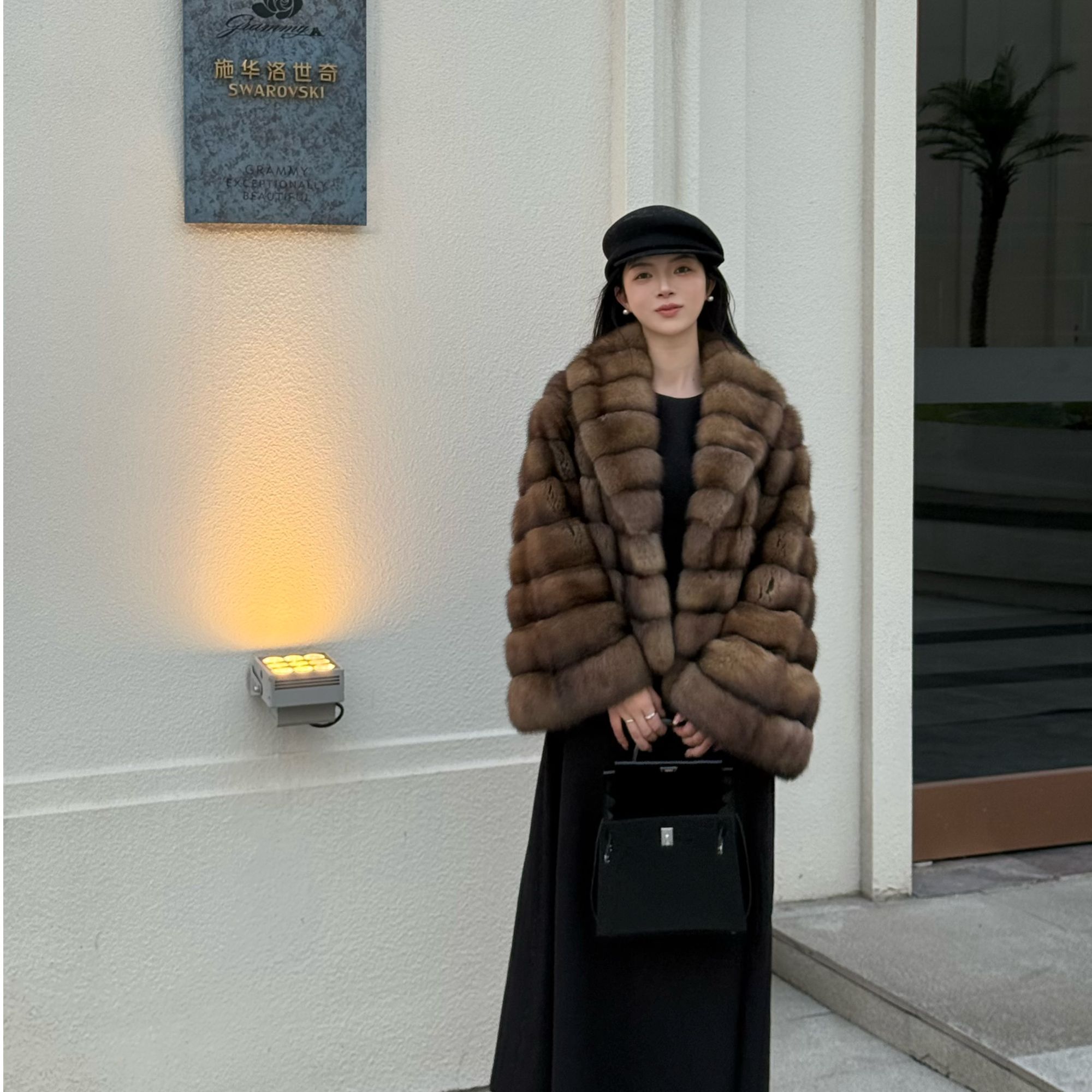  整貂原色俄罗斯紫貂女短款青果富婆风保暖厚外套女