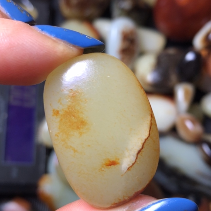 和田玉未镶嵌珠宝奇石