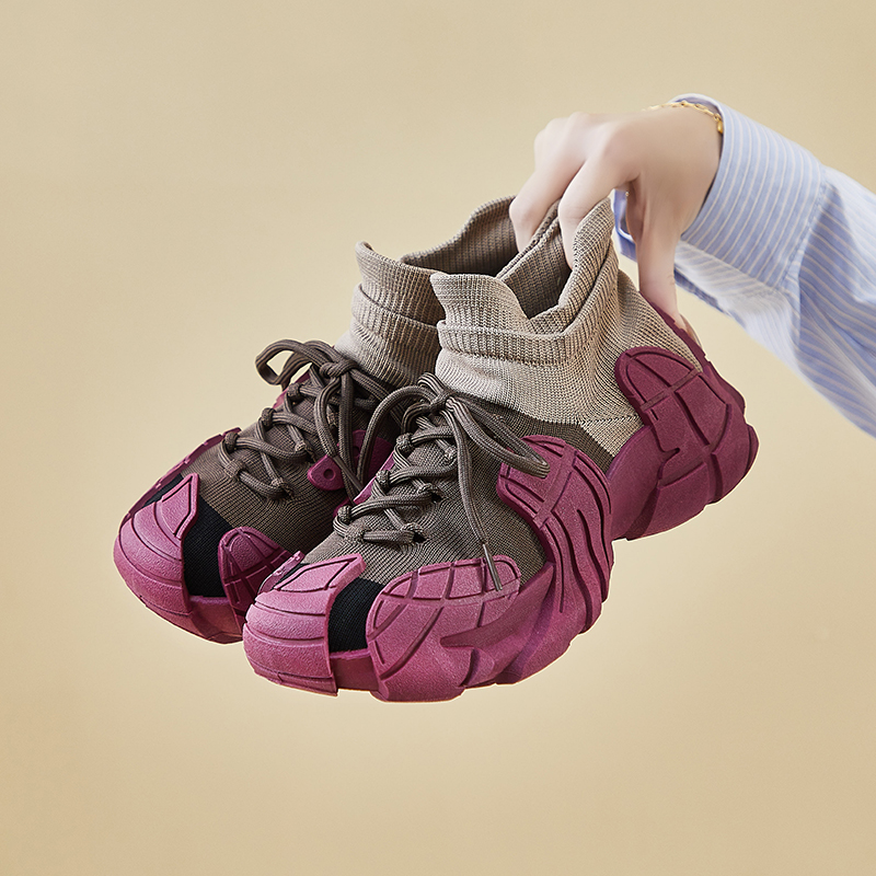软底不累脚运动鞋女春秋季新款跑步八爪鱼女鞋紫色厚底老爹鞋