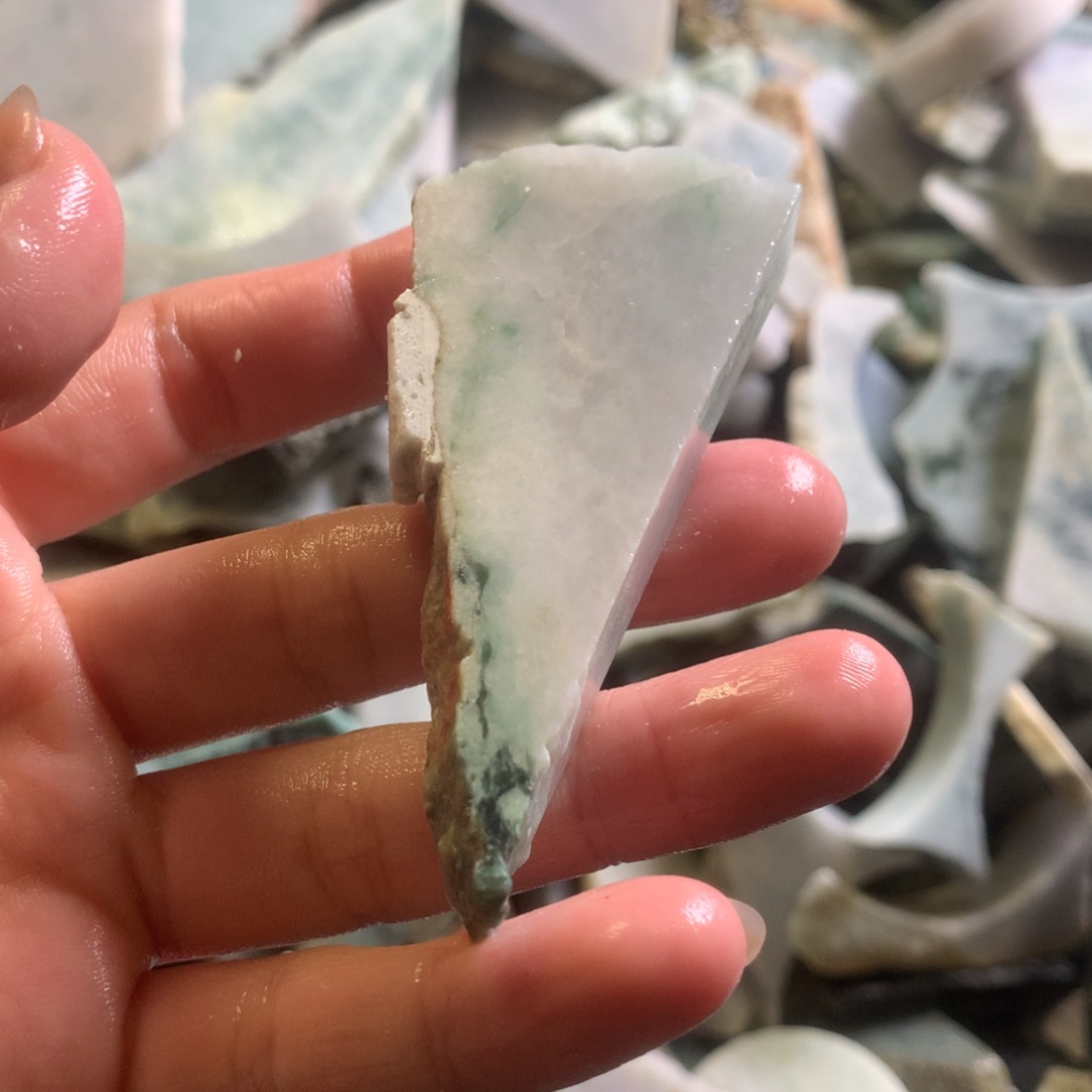 翡翠颈饰未镶嵌缅甸翡翠