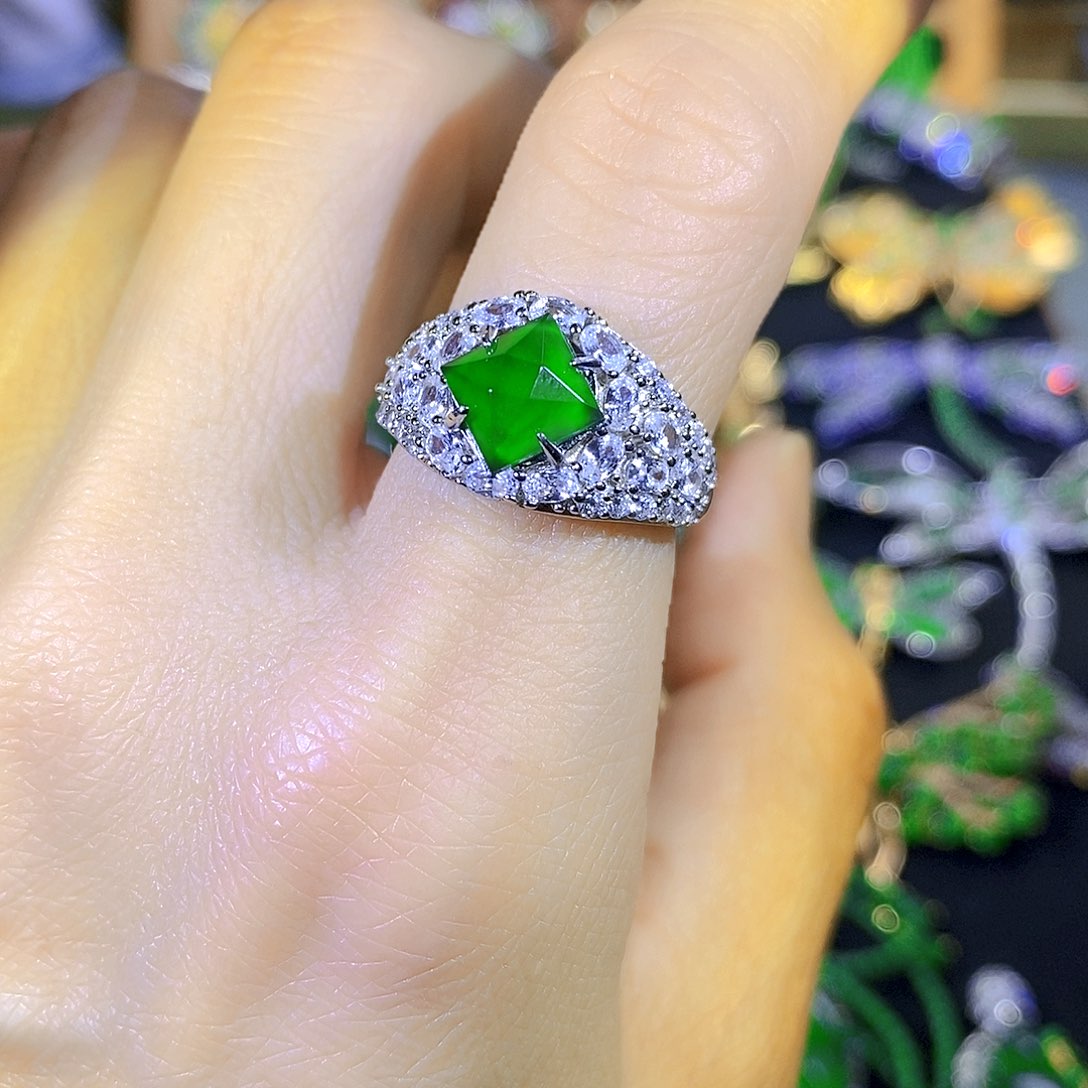 吊坠(不含链)银S925镶嵌翡翠