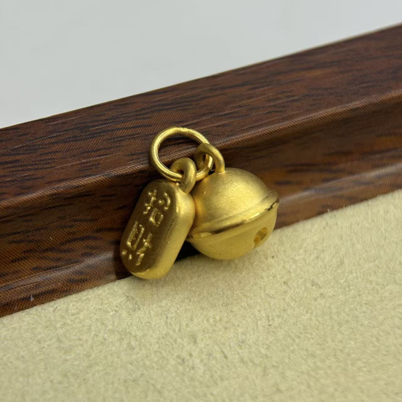 黄金直播间足金999招财纳福小铃铛DP2628-01230