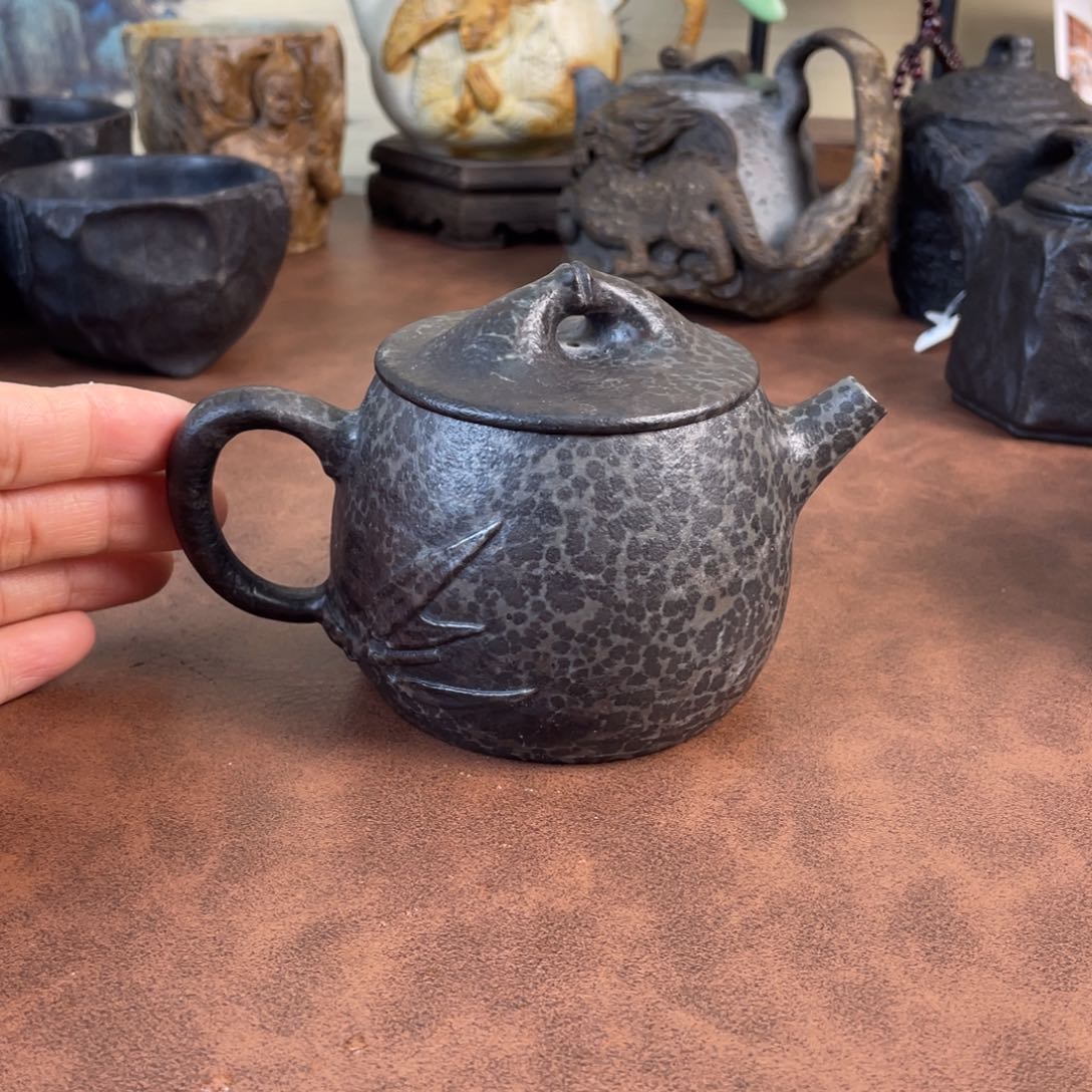 冰碛岩竹节壶茶具