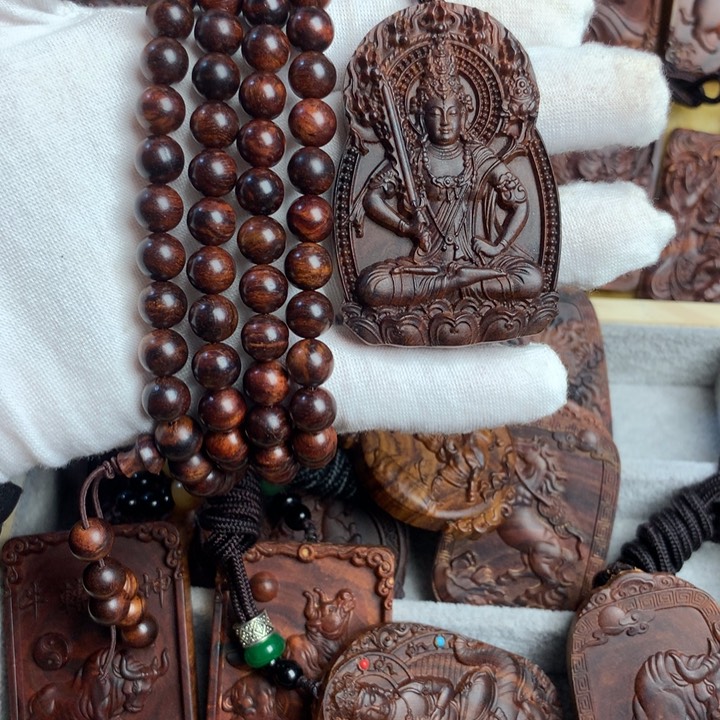 黄花梨/降香黄檀吊坠越**好黄花梨黄花梨