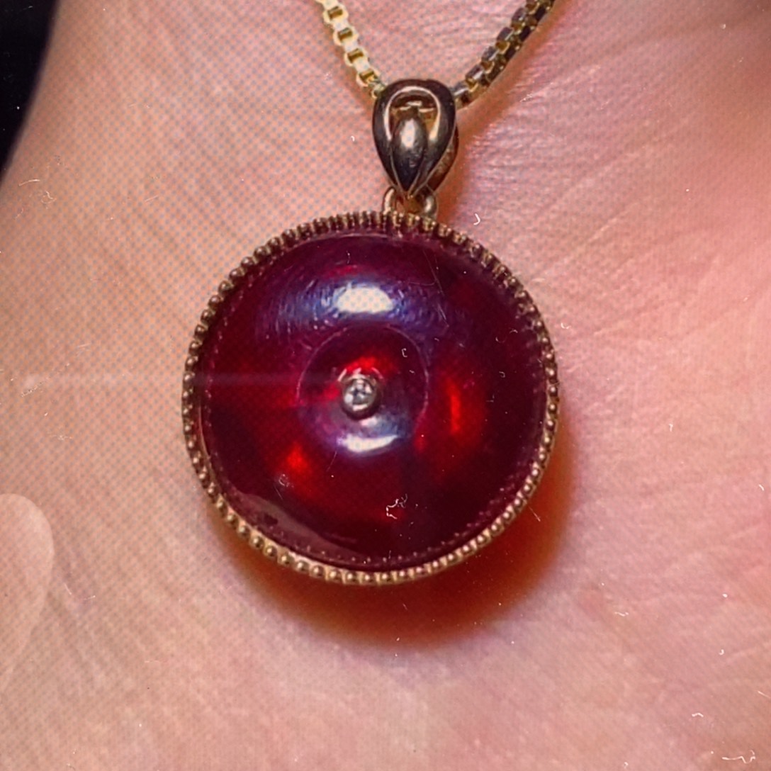 天然辰砂单晶体平安扣