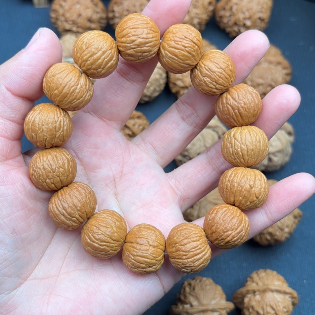 文玩核桃把件手串
