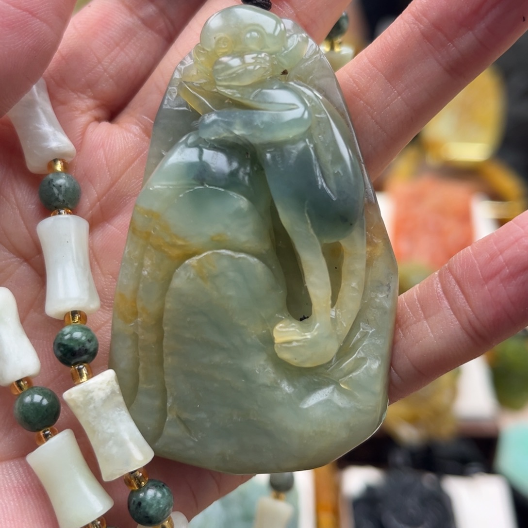 岫玉未镶嵌挂件挂件