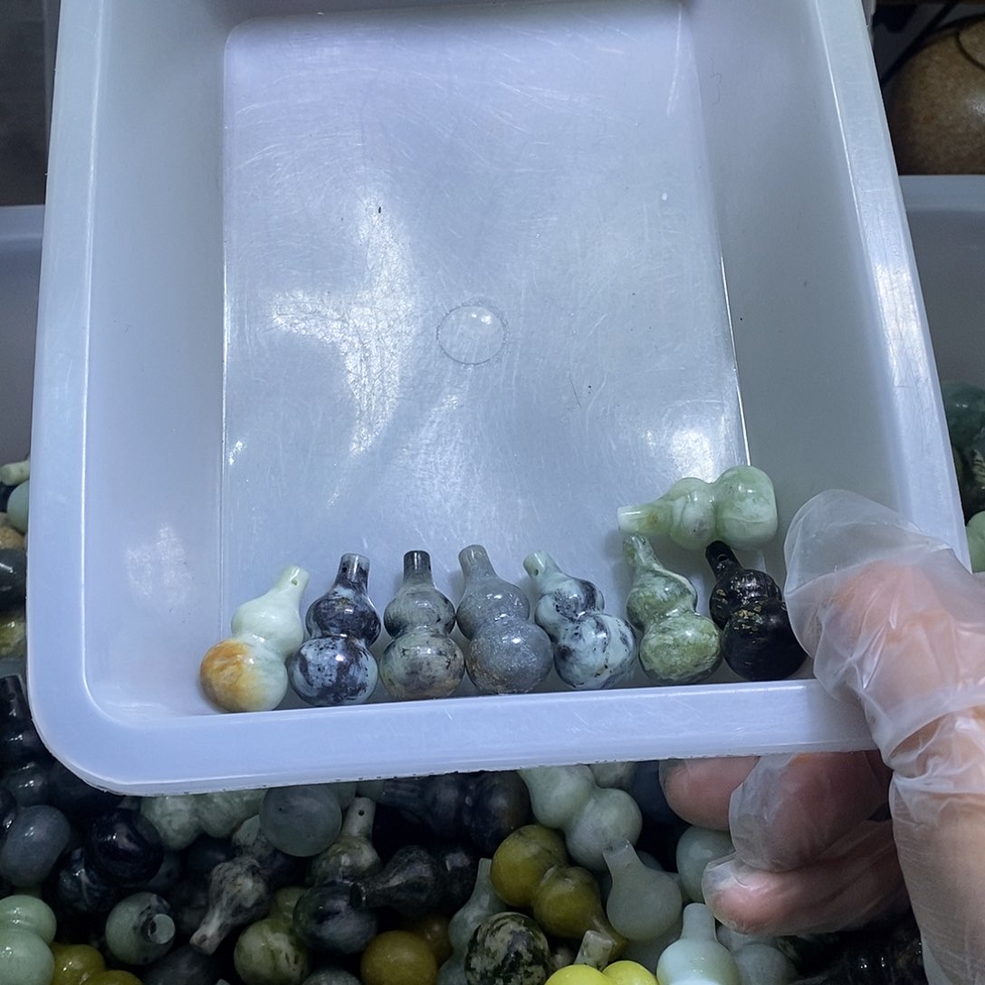 合金蛇纹石玉车挂玉****宝101