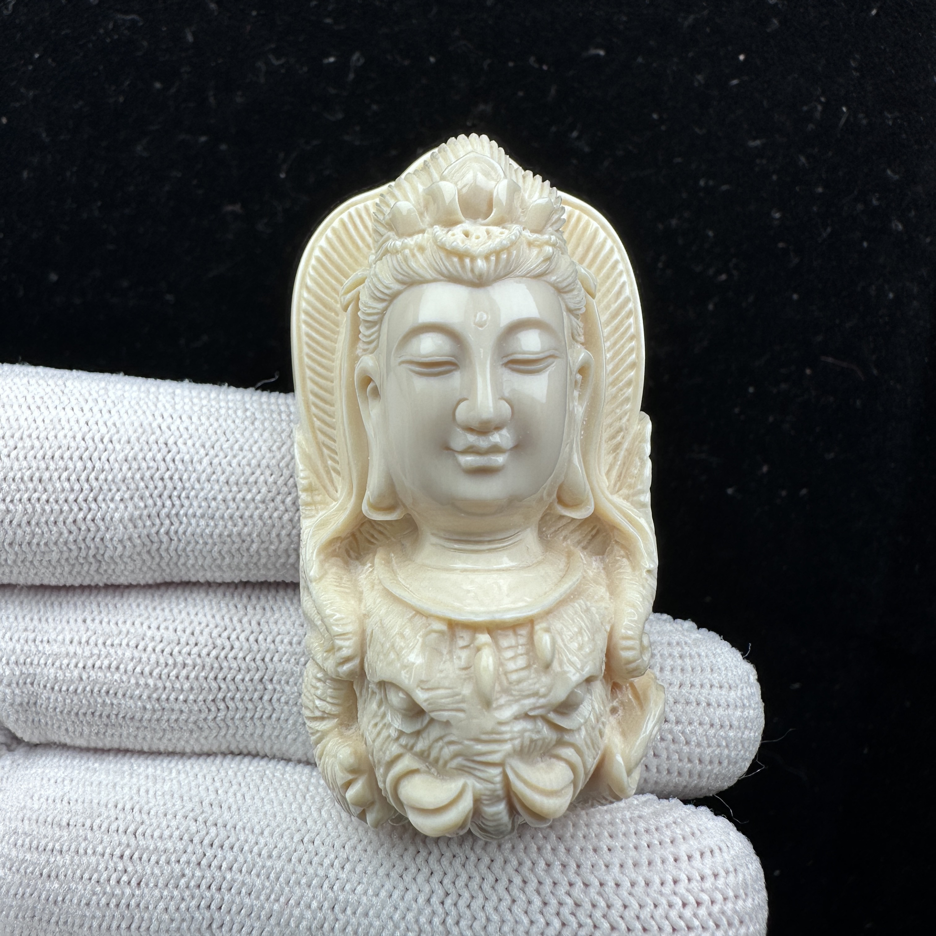 K9615【王金亮大师】天然猛犸牙 普贤龙蛇30*56*22mm支持鉴定