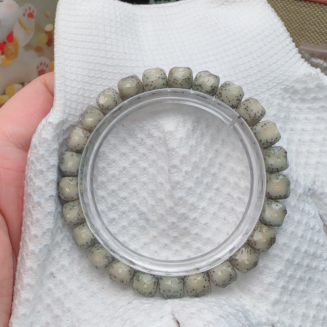 星月菩提手串糯冰精工峰峦无相9*8