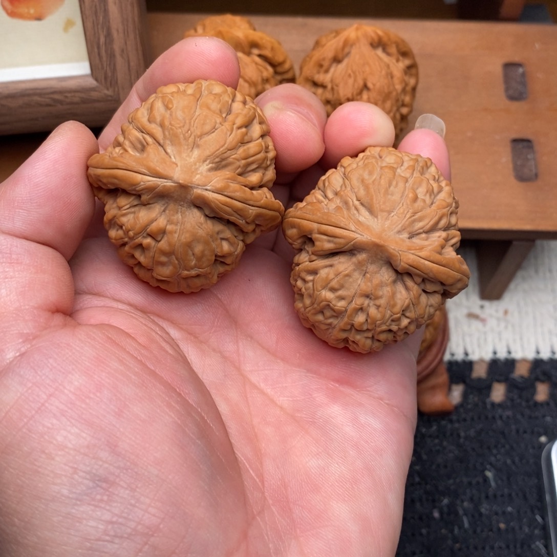 文玩核桃吊坠克****药莲花40