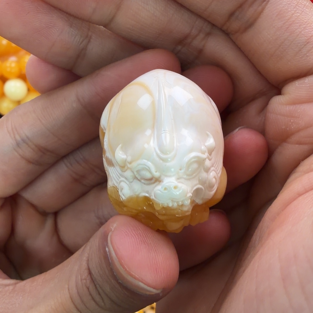 琥珀未镶嵌珠宝奇石15g