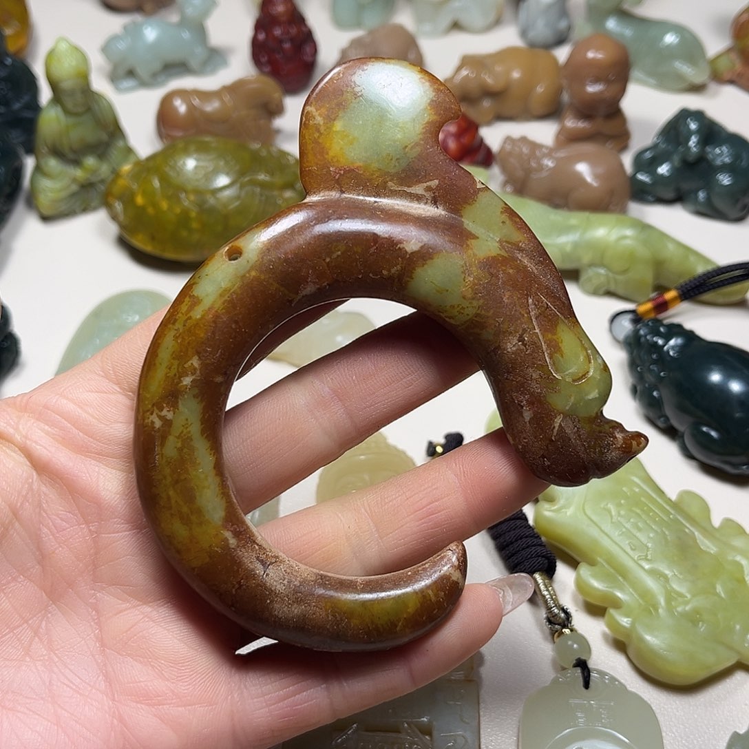 白玉菩提吊坠白玉菩提吊坠