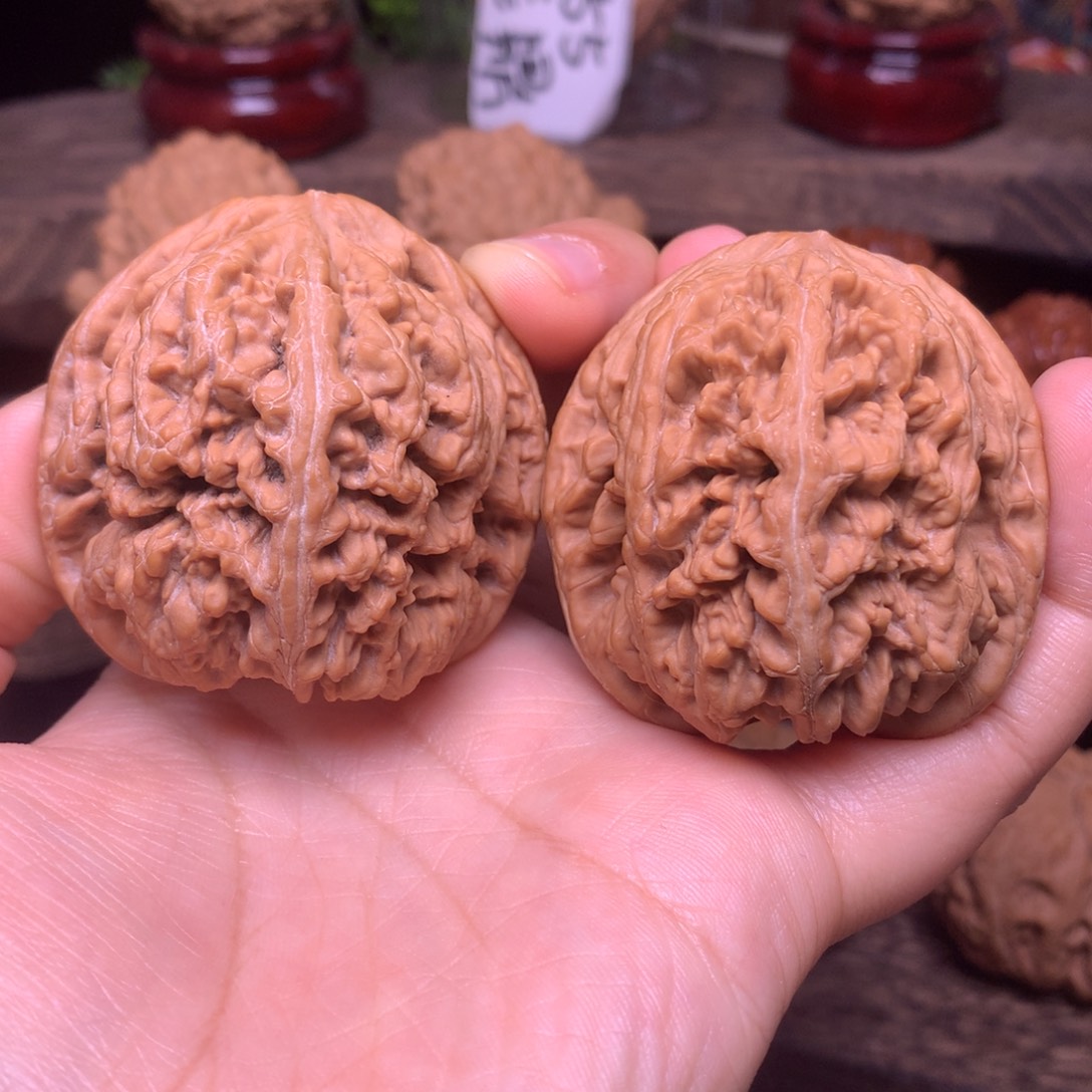 文玩核桃吊坠46粗筋全品