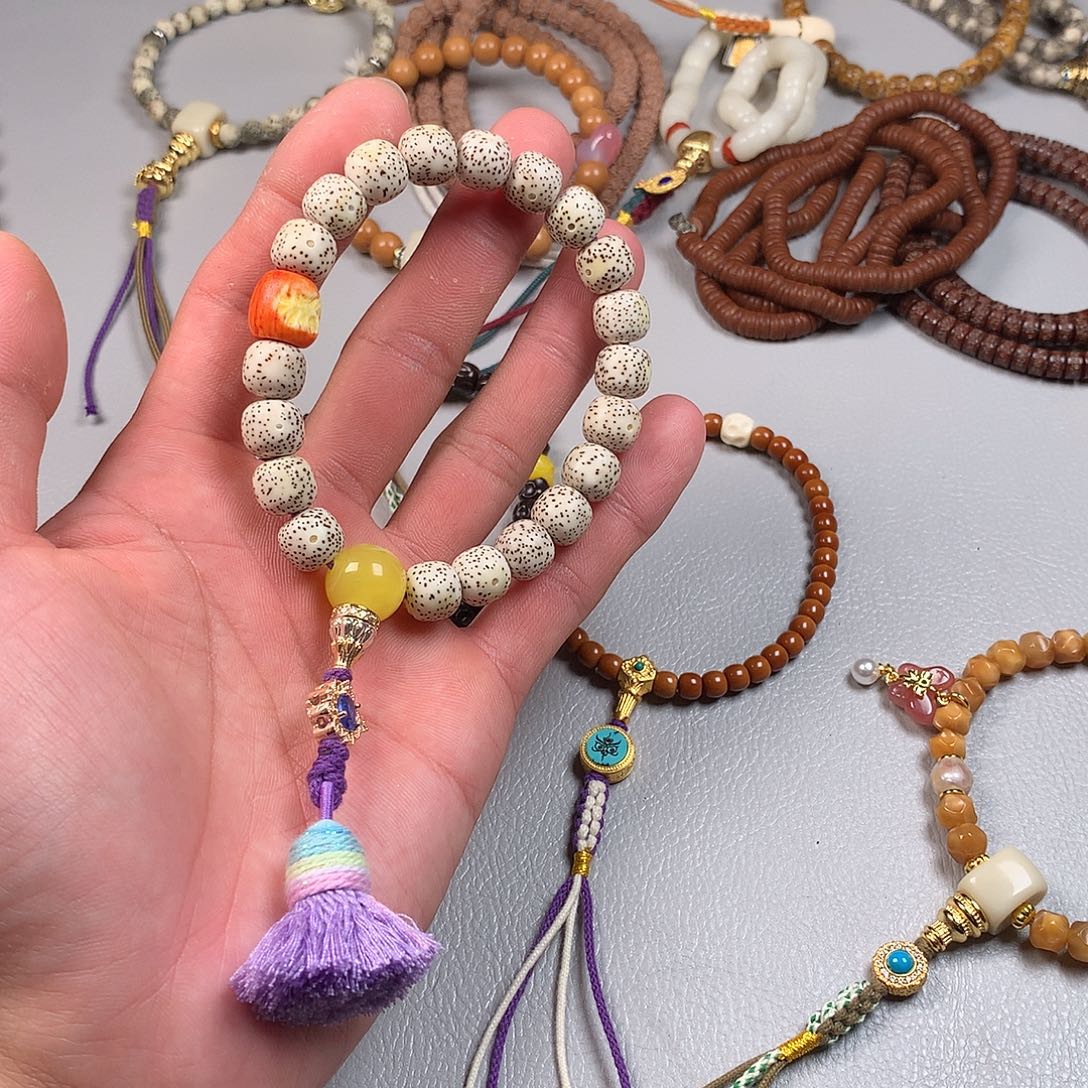 星月菩提吊坠。。。。。。。。。。。