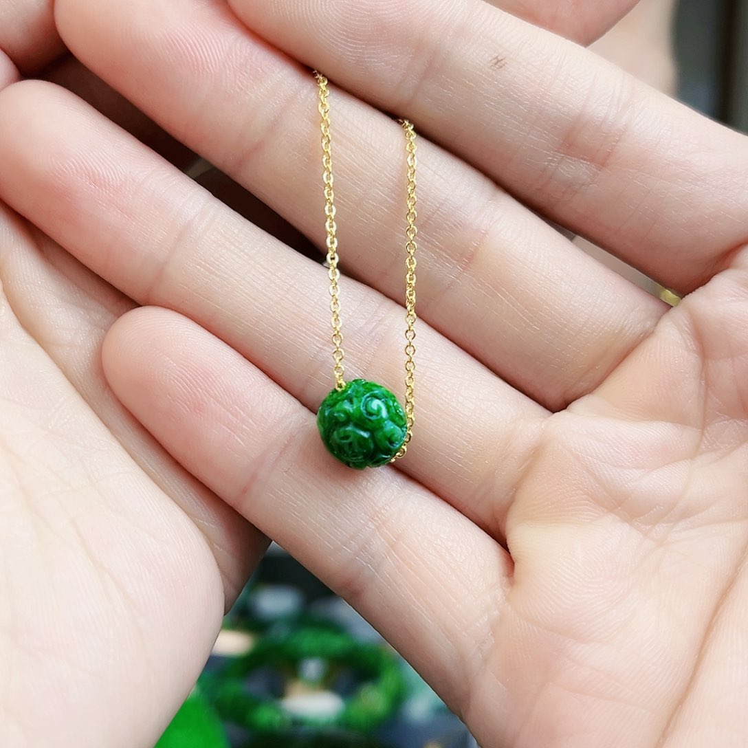 翡翠颈饰未镶嵌吊坠