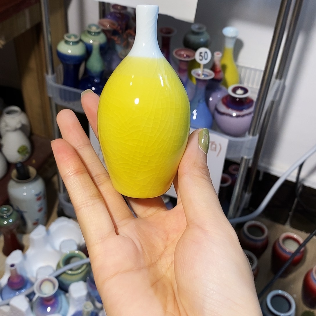 摆件巴掌大不插花景德镇高温陶瓷小花器