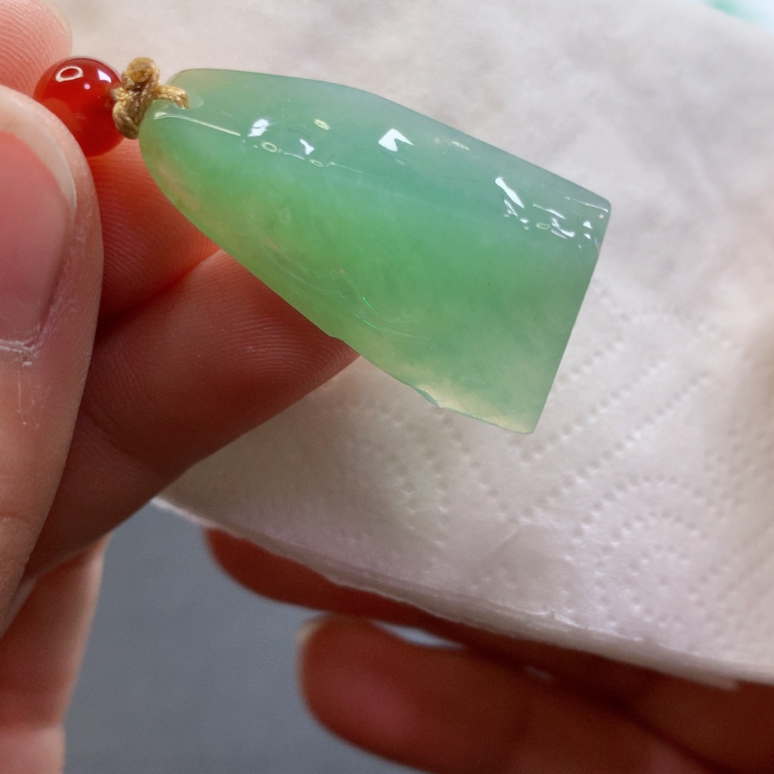 【闪购商品】翡翠吊坠(不含链)未镶嵌