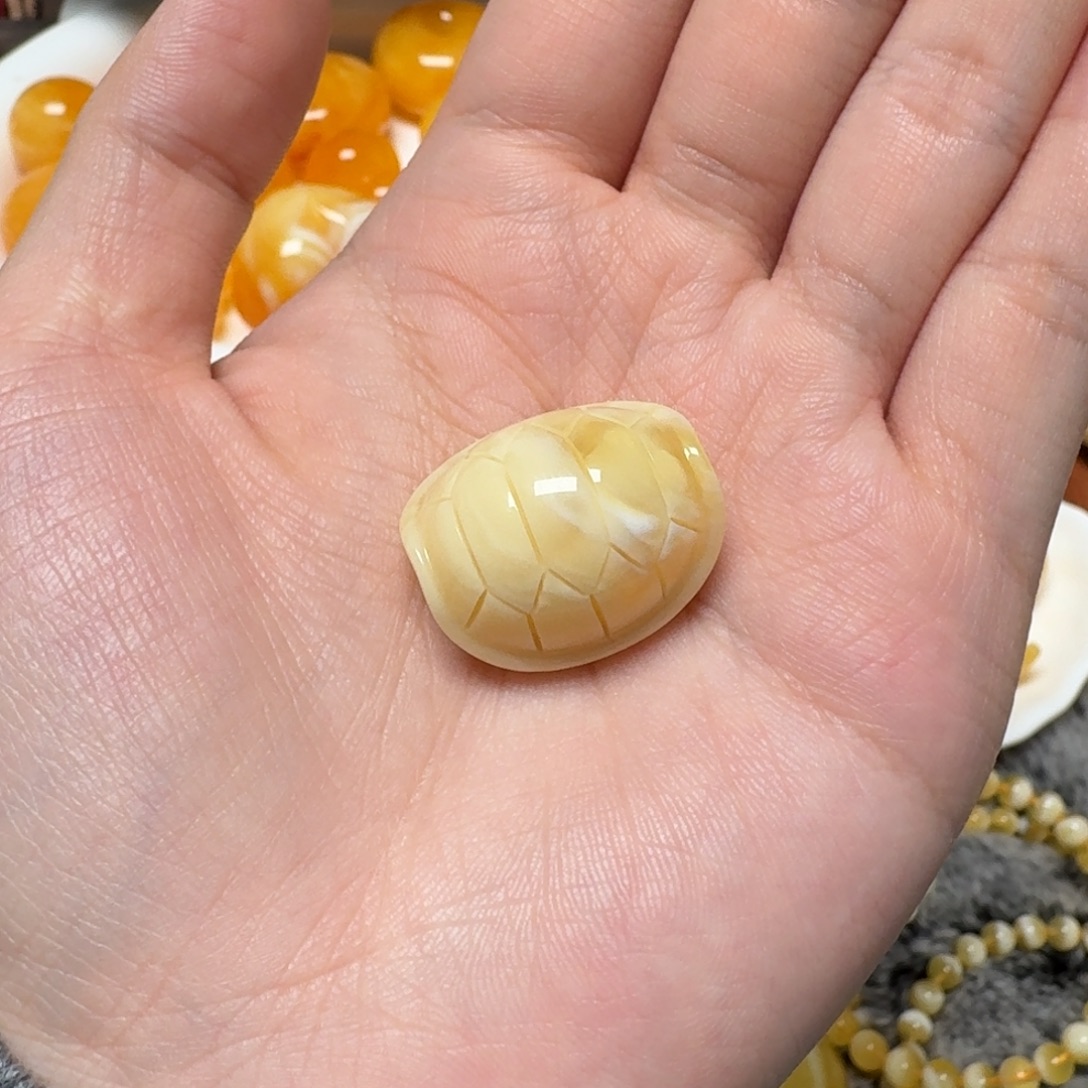 琥珀未镶嵌裸石蜜蜡富甲