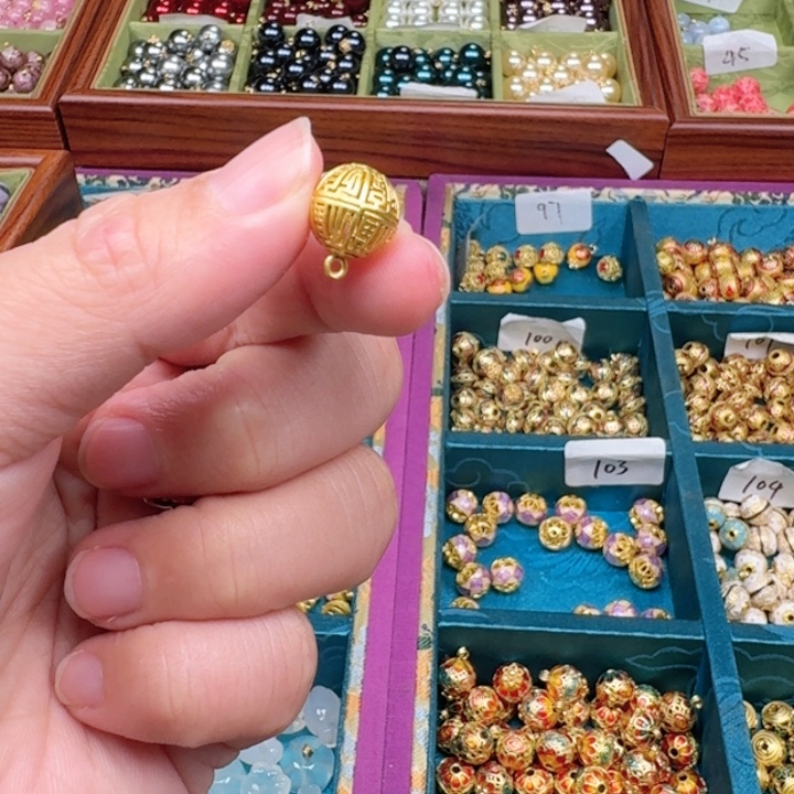 非遗传承手工铜扣圆珠