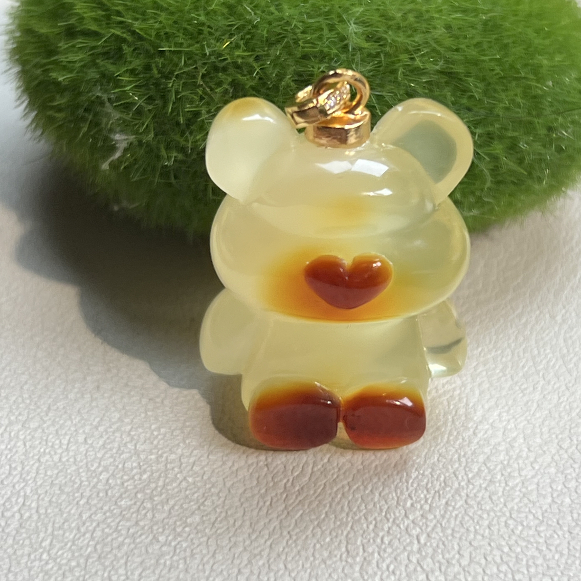 天然原矿无优化蜜蜡小熊吊坠（高29.2x宽20.5x厚16）