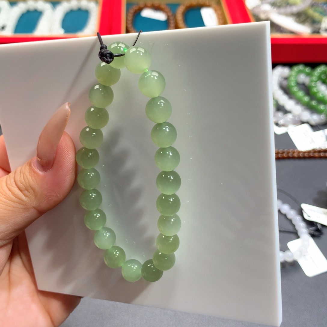 和田玉手串未镶嵌绿晴微猫