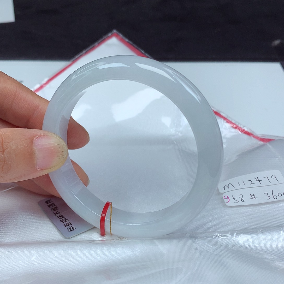 翡翠手镯未镶嵌58圈2479