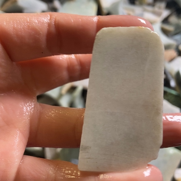 翡翠颈饰未镶嵌天然翡翠