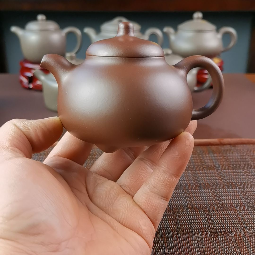 紫砂茶壶龙山紫泥三足乳鼎230CC徐敏