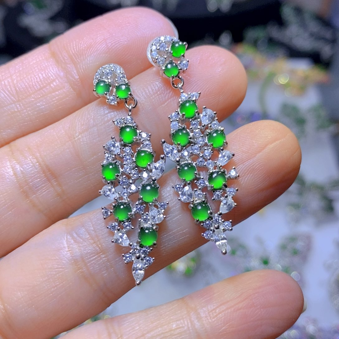 翡翠颈饰银S925镶嵌天然翡翠