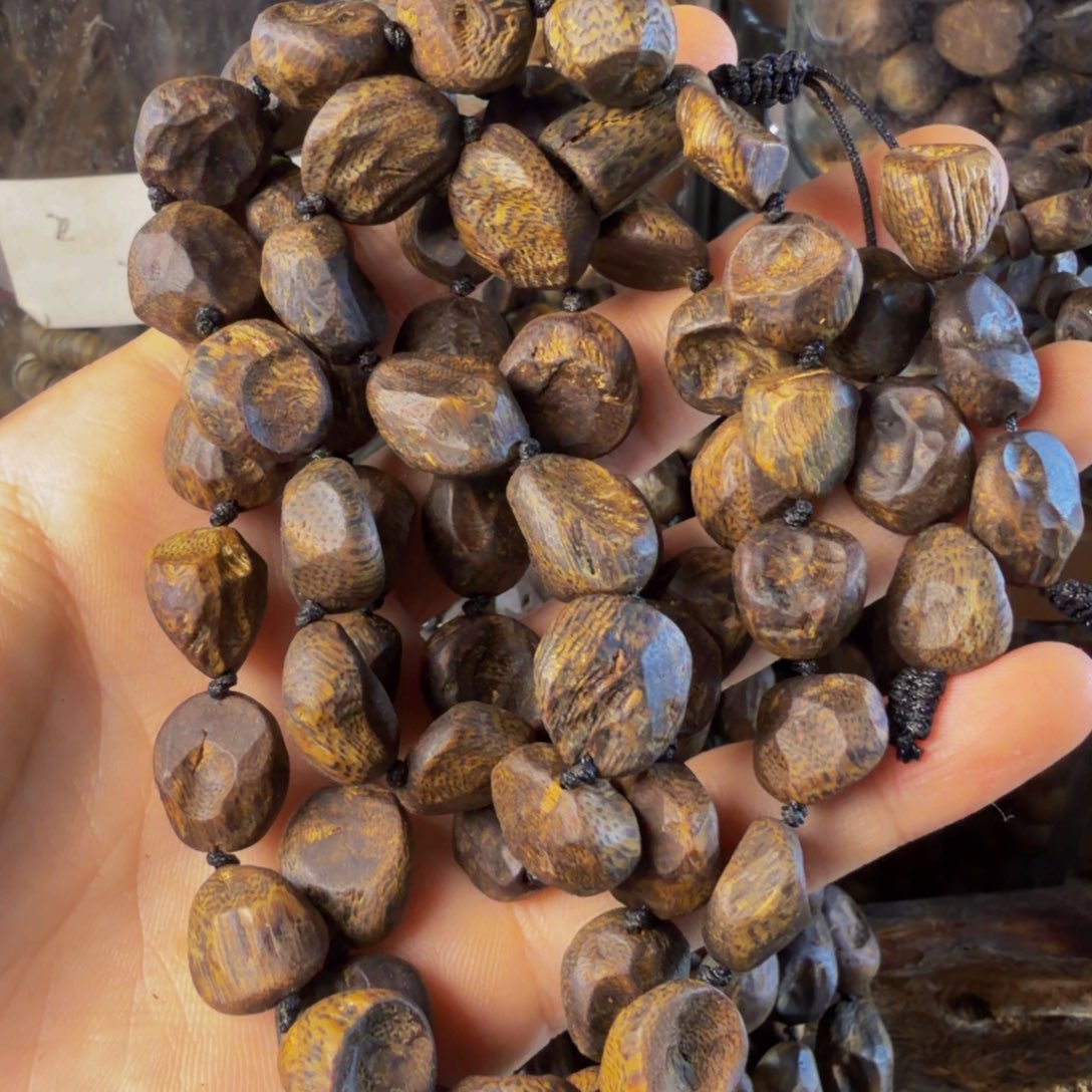 王***所沉香沉香碎屑沉水树丁41g